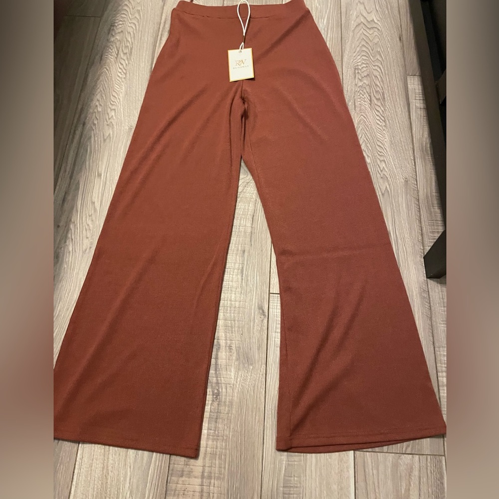Brown Cinnamon Ribbed Pants - M
